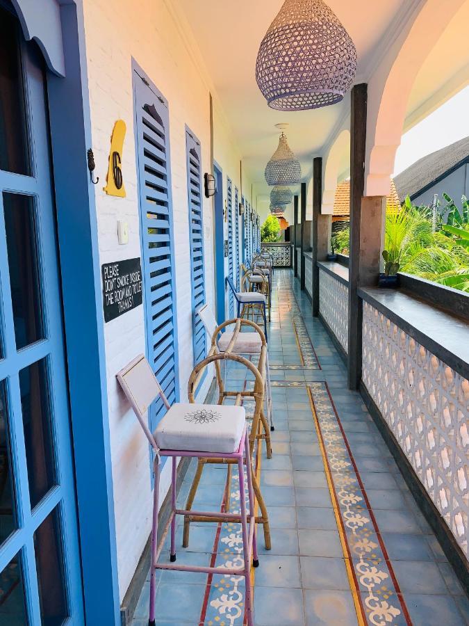 Sunflower Stay And Surf Canggu  Luaran gambar