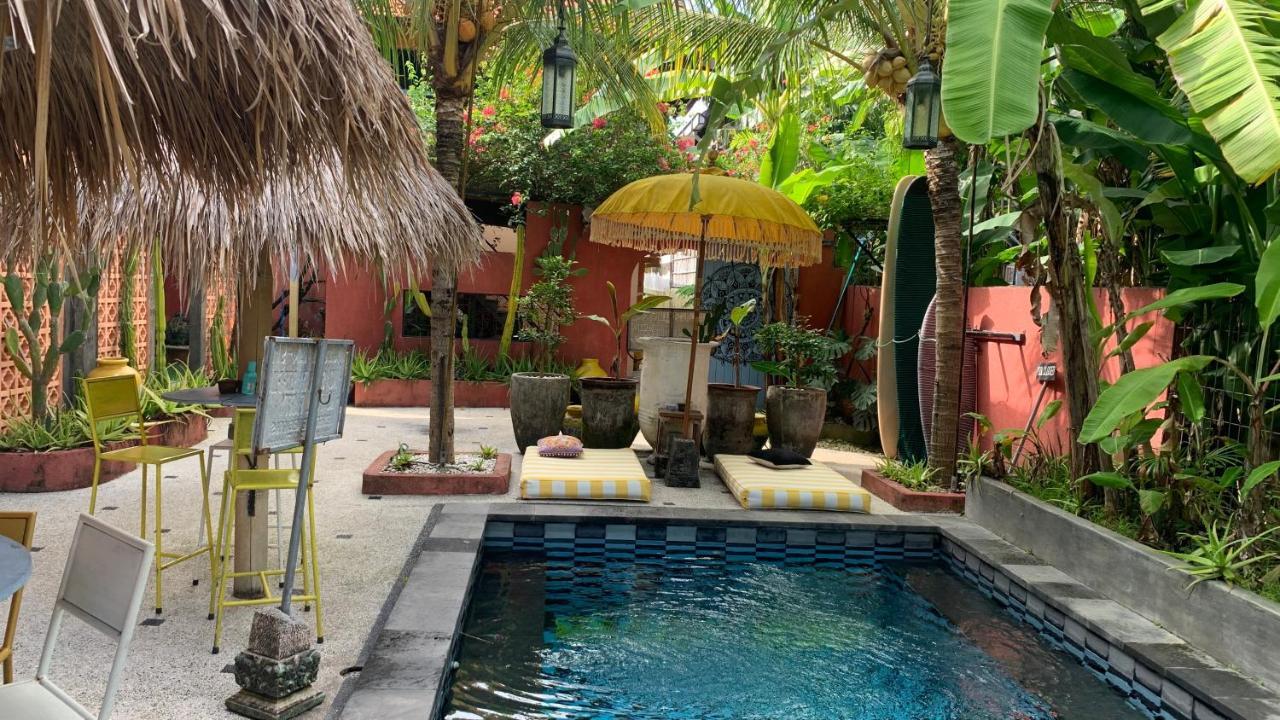 Sunflower Stay And Surf Canggu  Luaran gambar